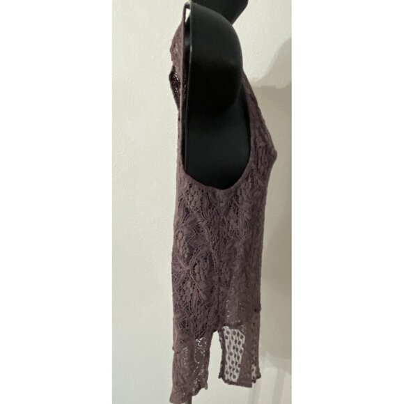 American Eagle Outfitters Jr.s/Women Size Small Top Sleeveless Blouse Floral - Picture 6 of 9